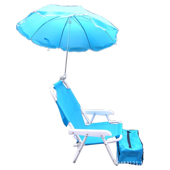 Parasol dziecięcy po stronie krzesła