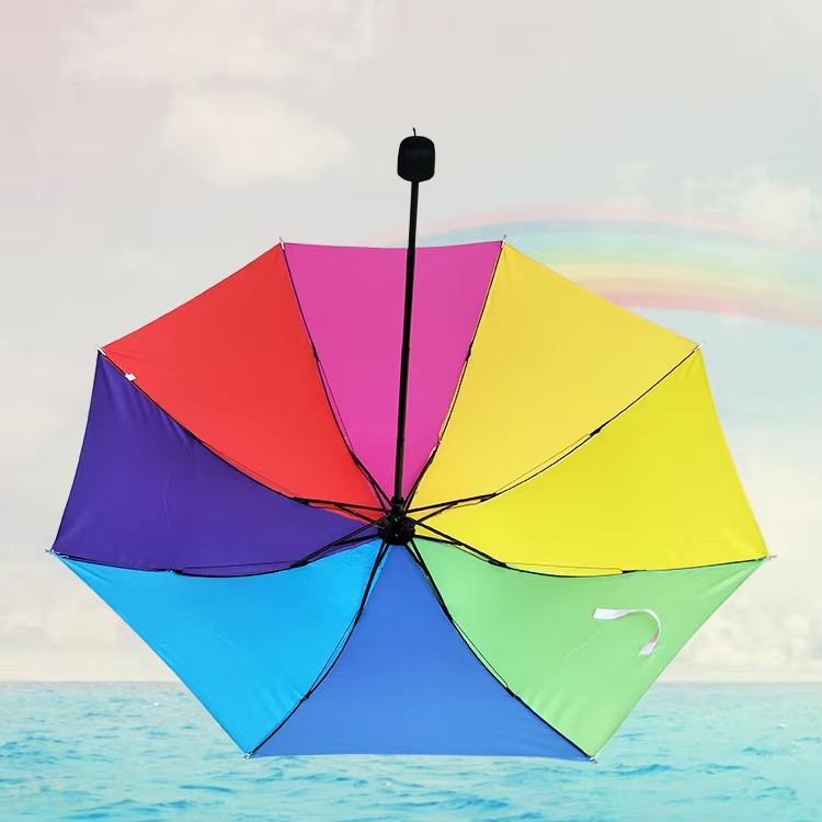 Przenośny, 3-krotny tęczowy parasol